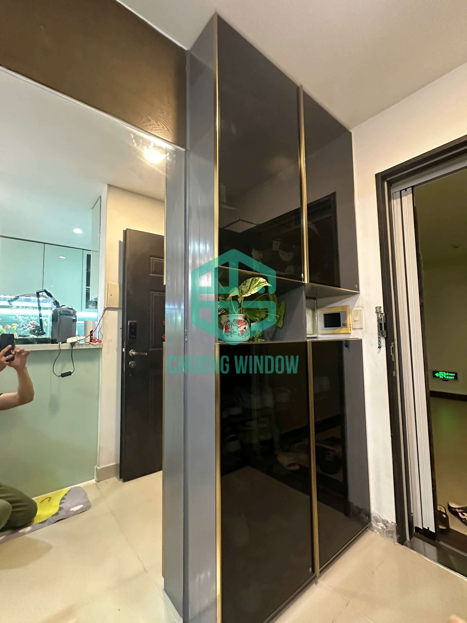 Tủ trưng bày nhôm Xingfa cánh kính cường lực